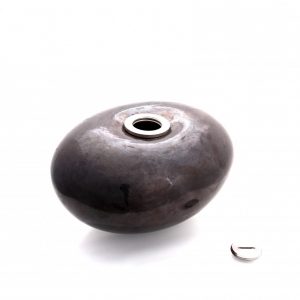 Lavastein - Urne für Außenbereich, Detail vom Verschluss